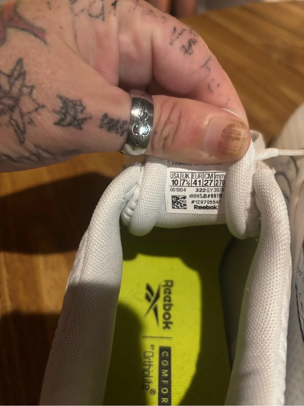 Reebok White Low-Top Shoe with Lime Green Insole